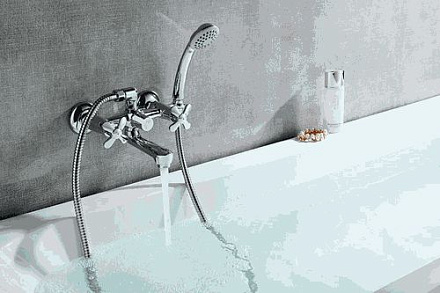 смеситель ванна LEMARK Partner с коротким изливом, дивертер с керам. LM6542C