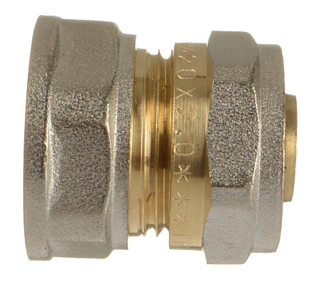 соединитель прямой 3/4"*20 г/ц TRm 01054